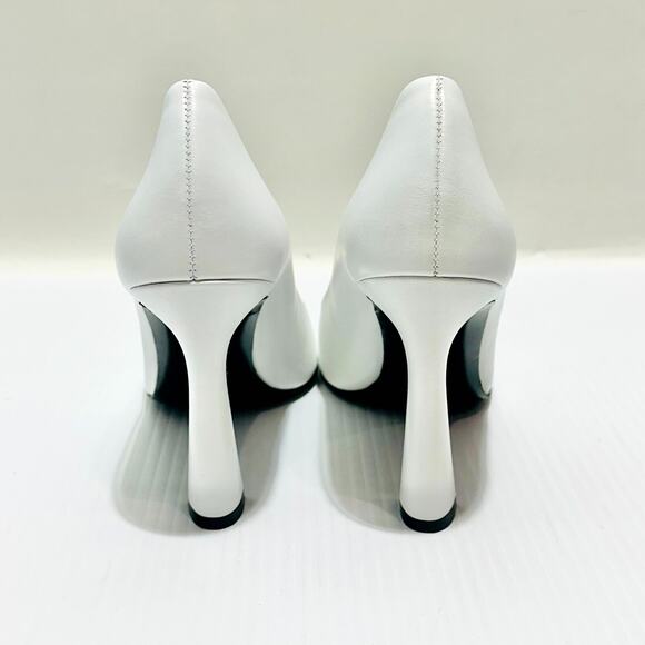Versace Vitello IT 38/ US 8 Pumps White Leather Medusa Gold Heeled NIB $1050 - Picture 8 of 12
